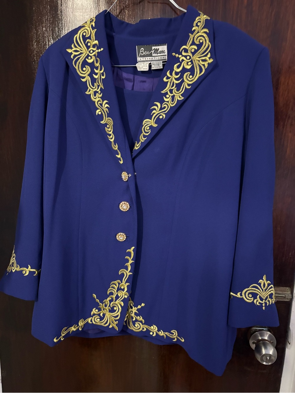 Bundle 2 for $30. Vintage Ben Marc Royal Blue Embroidered Blazer. Size 18.